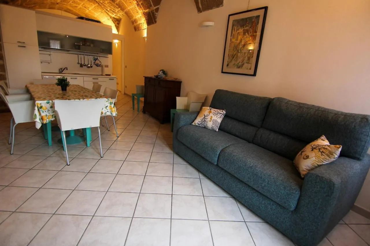I Host Apartment - Piazza Civica 5 Alghero 0*,  Italy
