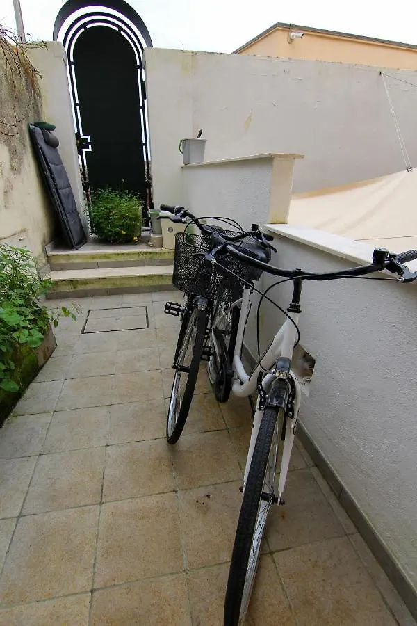 I Host Apartment - Piazza Civica 5 Alghero