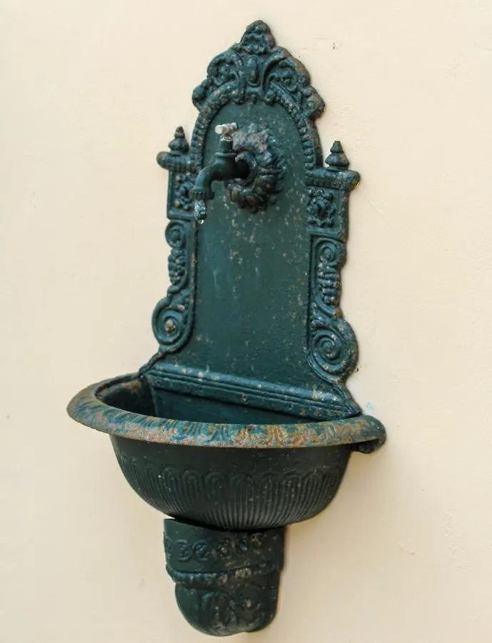 I Host Apartment - Piazza Civica 5 Alghero