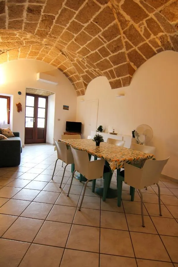 I Host Apartment - Piazza Civica 5 Alghero